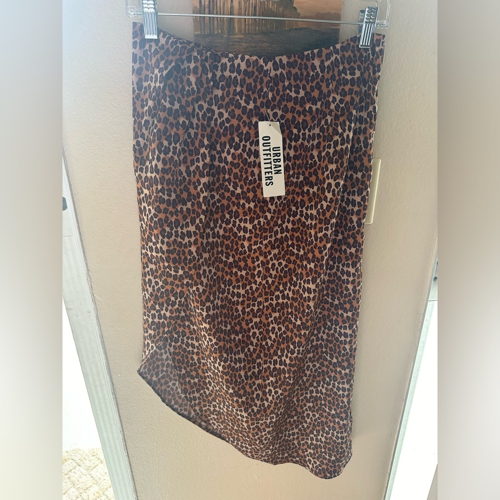 Urban Outfitters Silk cheetah print skirt